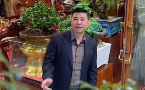 Được trả gần 2 tỷ đồng, chủ nhân vẫn quyết giữ cây mụi hồng