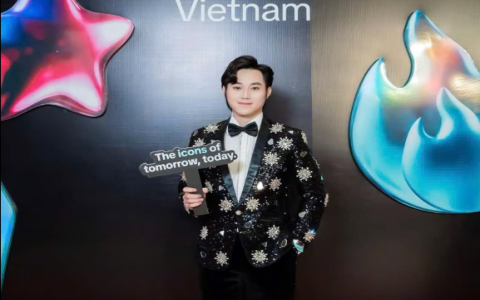 Từ những buổi livestream giản dị đến cộng đồng hàng nghìn người theo dõi