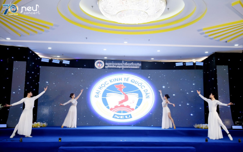 NEU Concert 2026 chính thức khởi động: Khi giai điệu tuổi trẻ ngân vang cùng dấu ấn thời gian