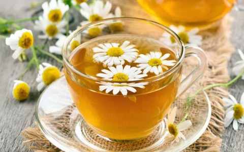 Cách nấu chè hoa cúc dưỡng nhan cực tốt cho chị em