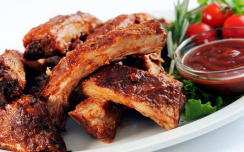 Sườn heo nướng mật ong cho bữa tiệc Giáng sinh