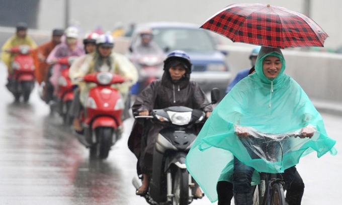 Bắc Bộ trời rét, Nam Bộ mưa dông